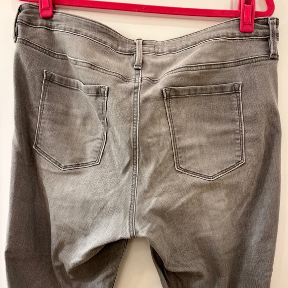 Athleta Sculptek Skinny Jeans, Size 14, Grey Wash - Picture 2 of 16